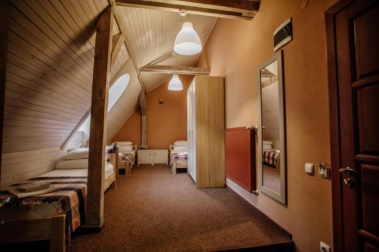 Guest House "Arkhistratyg" Lviv Bagian luar foto