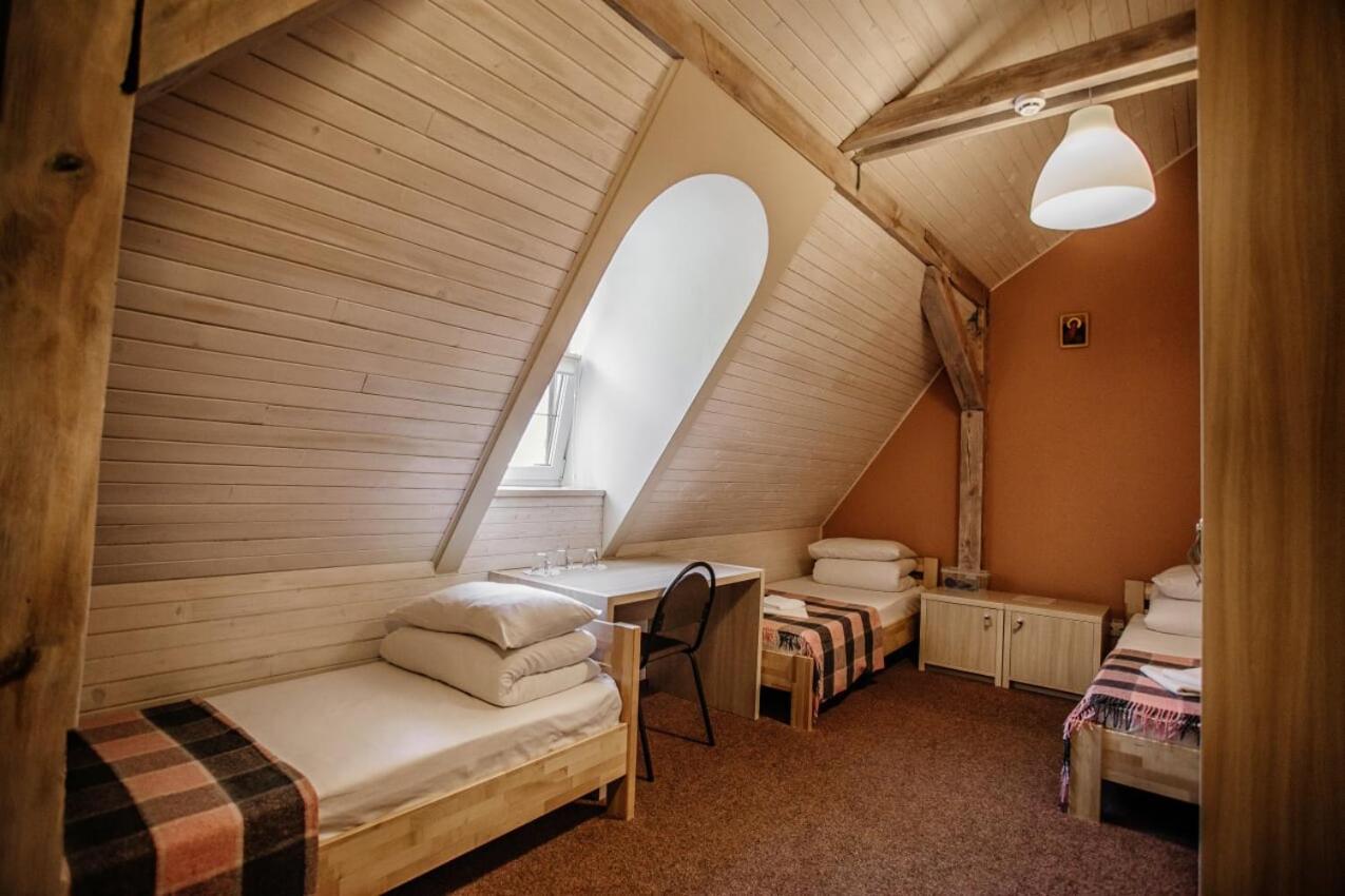 Guest House "Arkhistratyg" Lviv Bagian luar foto