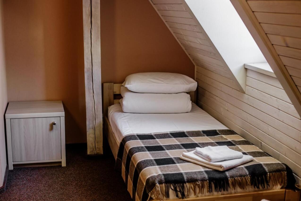 Guest House "Arkhistratyg" Lviv Bagian luar foto