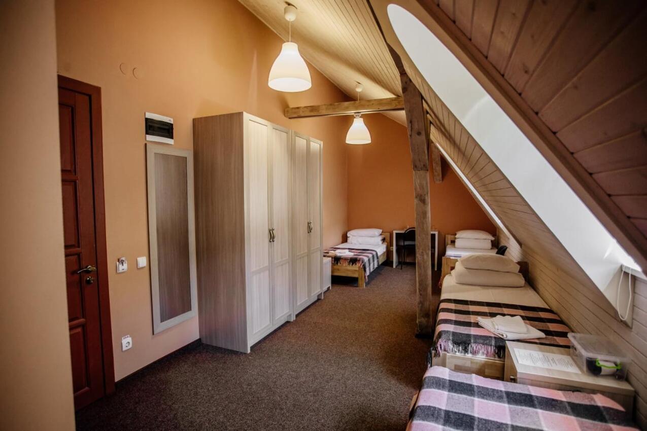 Guest House "Arkhistratyg" Lviv Bagian luar foto
