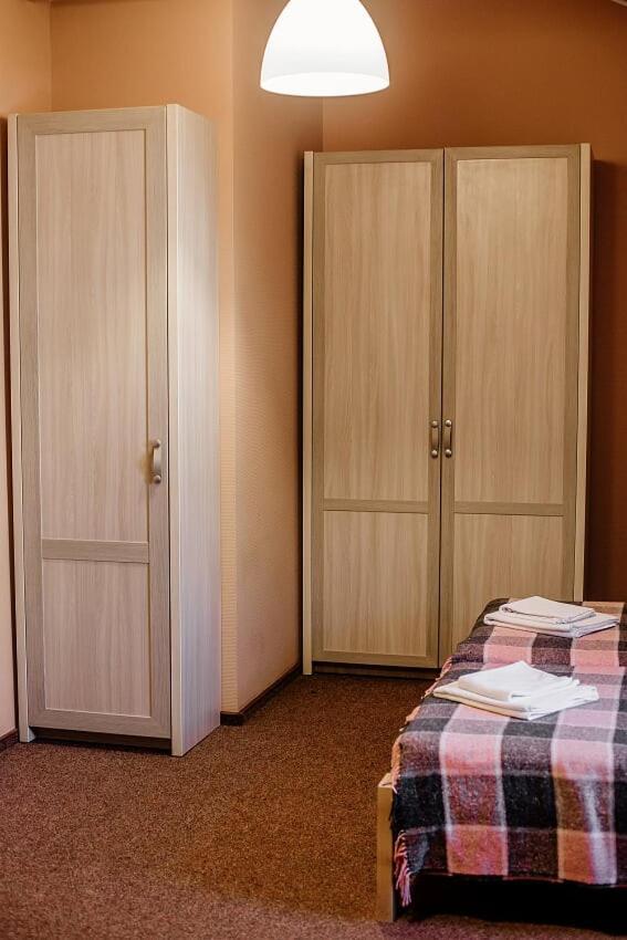 Guest House "Arkhistratyg" Lviv Bagian luar foto