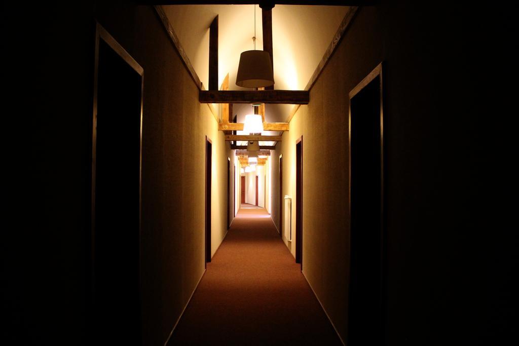 Guest House "Arkhistratyg" Lviv Bagian luar foto