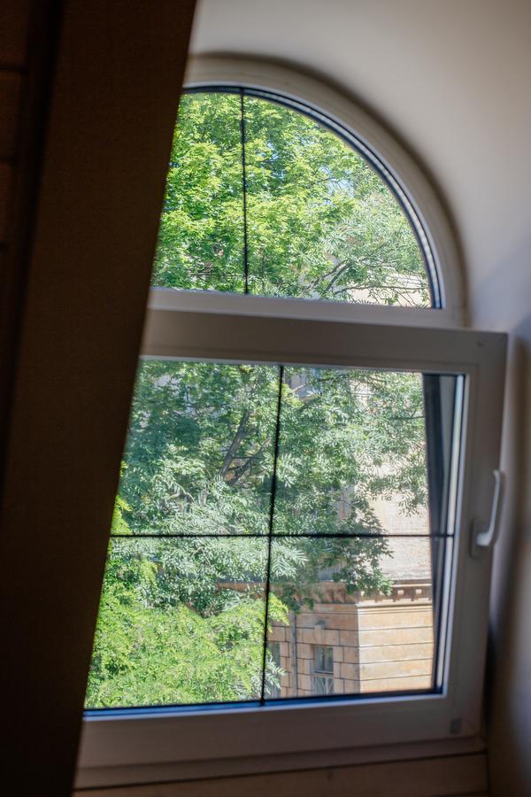 Guest House "Arkhistratyg" Lviv Bagian luar foto