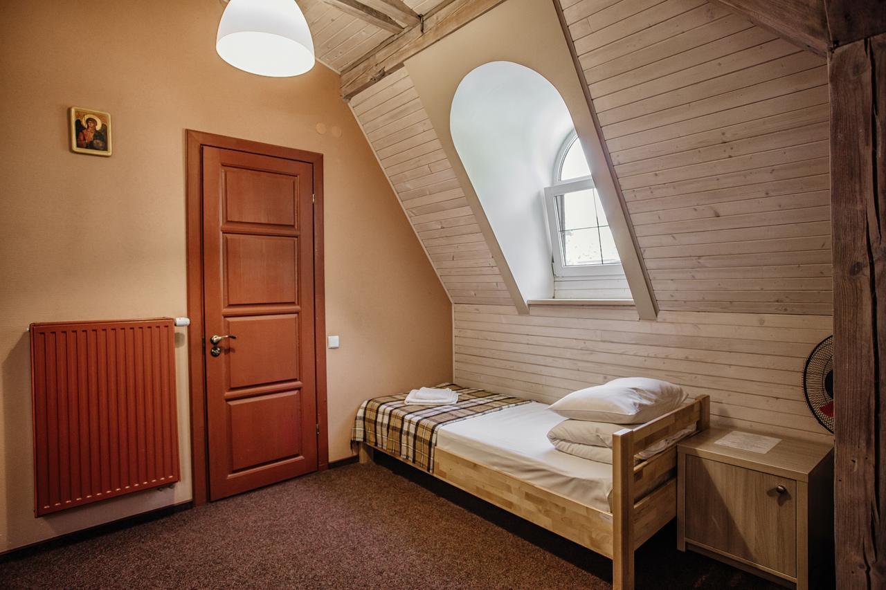 Guest House "Arkhistratyg" Lviv Bagian luar foto