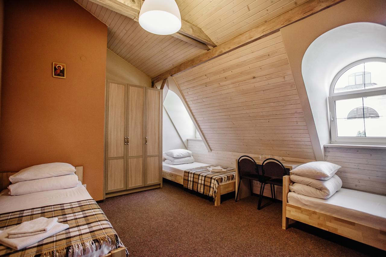 Guest House "Arkhistratyg" Lviv Bagian luar foto