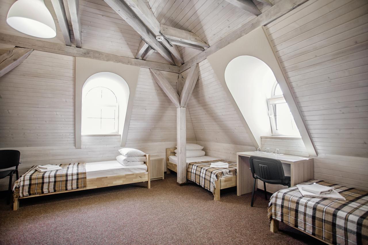 Guest House "Arkhistratyg" Lviv Bagian luar foto