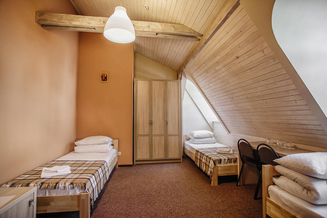 Guest House "Arkhistratyg" Lviv Bagian luar foto