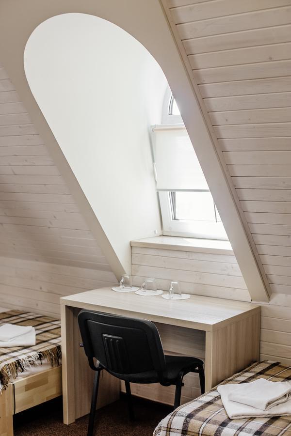 Guest House "Arkhistratyg" Lviv Bagian luar foto